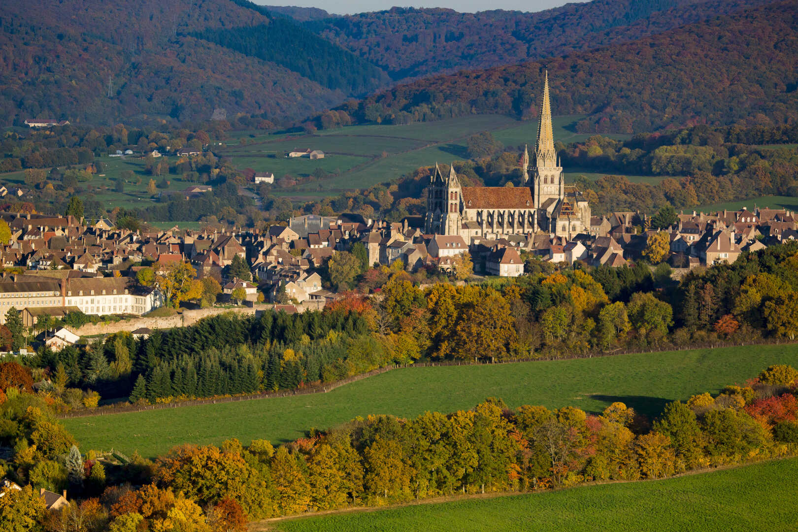 Autun, ville gallo-romaine au cœur de la Bourgogne | GTMC VTT