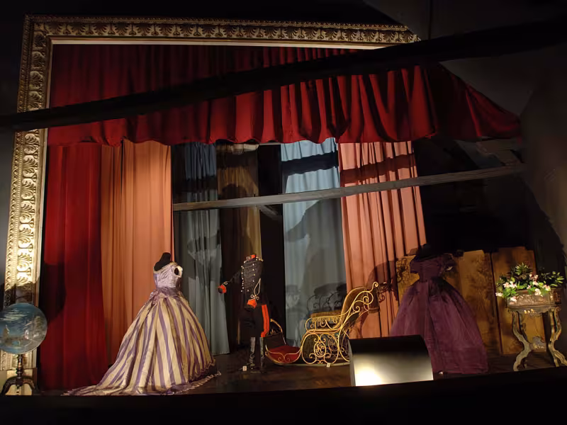 Musée du Costume à Château-Chinon
