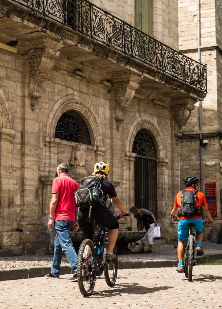 Arrivée à Pézenas à VTT