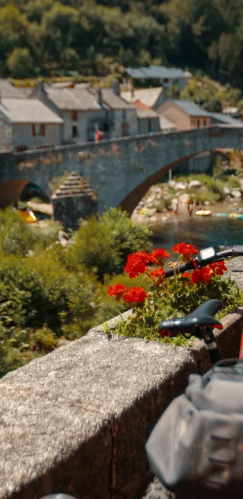 Arrivée au pont de Montvert sur la GTMC