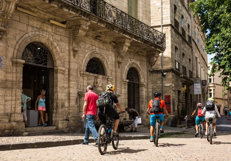 Arrivée à Pézenas à VTT