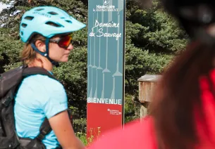 VTT à l'entrée du Domaine du Sauvage