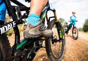 VTT pied sur la pédale