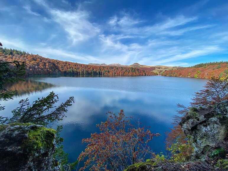 Le lac Pavin dans le Puy-de-Dôme