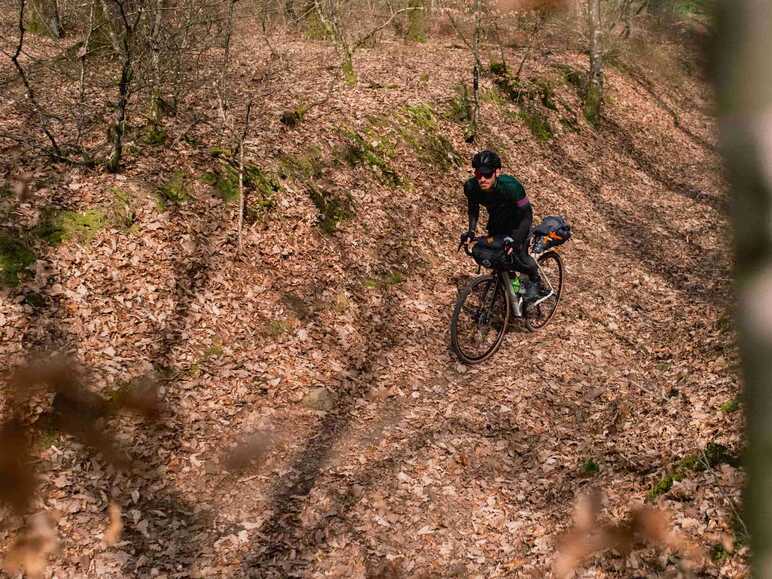 gravelman en forêt sur la GTMC